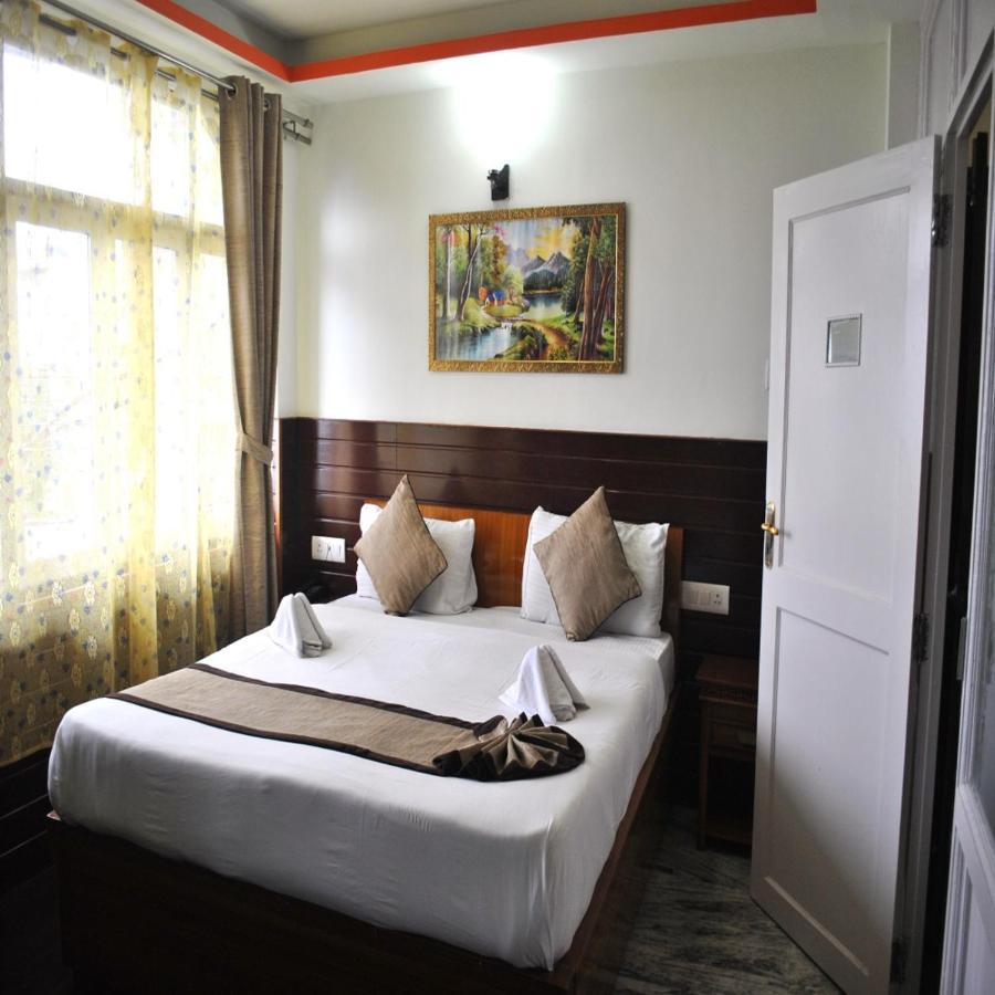 דרג'ילינג Goroomgo Kasturi Palace Darjeeling מראה חיצוני תמונה