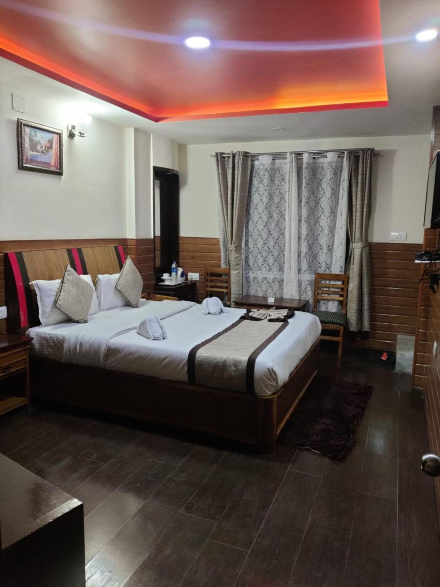 דרג'ילינג Goroomgo Kasturi Palace Darjeeling מראה חיצוני תמונה